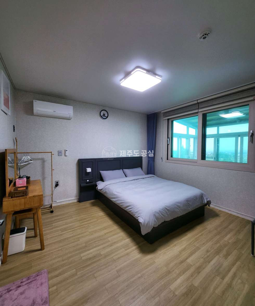 제주 제주시 애월읍 봉성리 [애월읍봉성리] 4억원대/파노라마오션뷰/야외수영장/온수풀/단독주택/매매 매매 매물번호 10330 사진 5