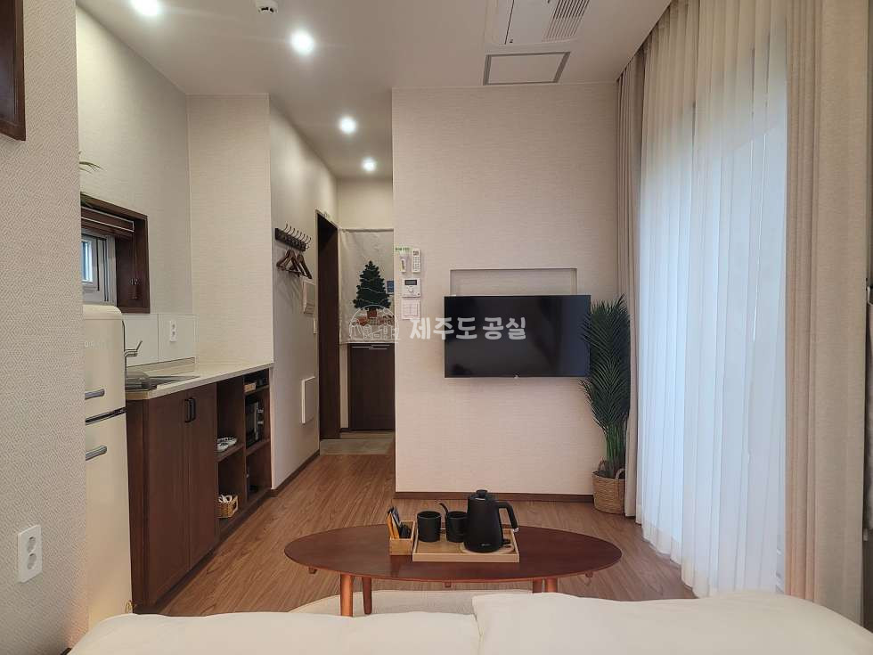 제주 제주시 한림읍 금악리 5억원대/금오름인근/노을뷰/족욕탕/감성숙소/농어촌민박/독채3동/매매 매매 매물번호 10119 사진 13