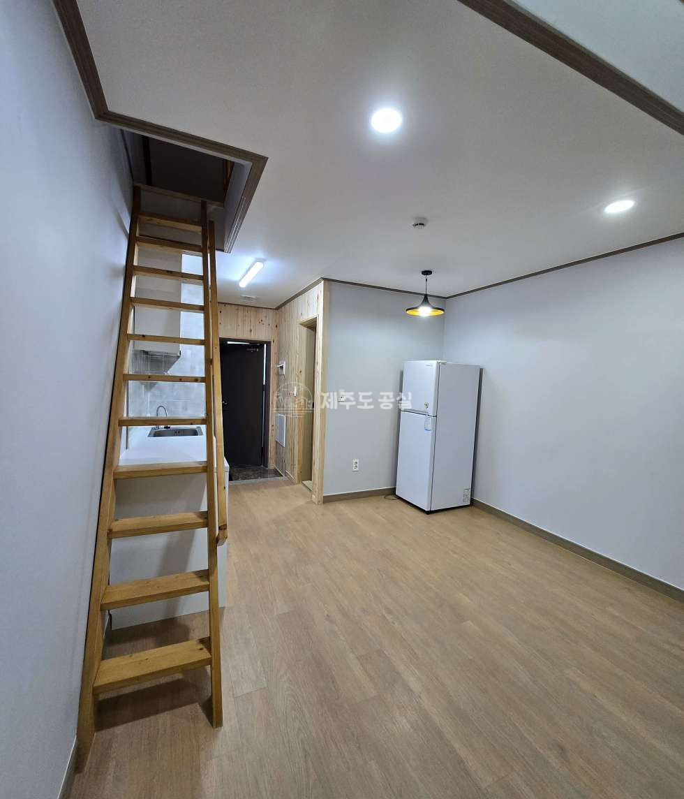제주 제주시 애월읍 애월리 [애월읍애월리] 애월초등학교인근/다가구주택/분리형원룸/복층/풀옵션/년세 연세 매물번호 10516 사진 6