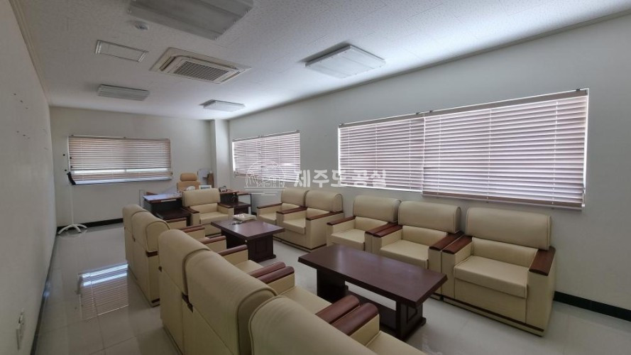 제주 서귀포시 안덕면 사계리 [안덕면사계리] 평화로/일주서로/단산인근/대지900평/크레인/호이스트/대형공장/임대 월세 매물번호 10521 사진 2
