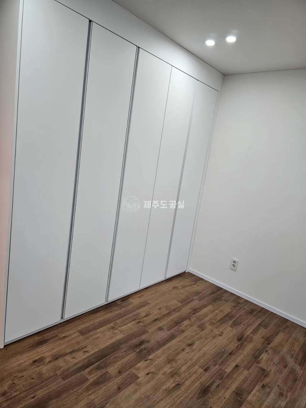 제주 제주시 조천읍 대흘리 [조천읍대흘리] 3억원대/대흘초등학교학군/신축/첫입주/오션뷰/개별등기/타운하우스/매매 매매 매물번호 10561 사진 5