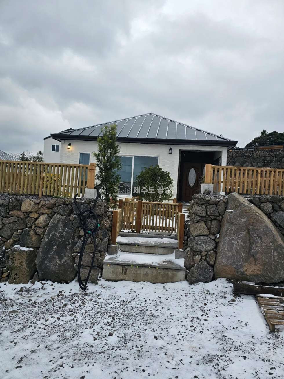 제주 제주시 조천읍 대흘리 [조천읍대흘리] 3억원대/대흘초등학교학군/신축/첫입주/오션뷰/개별등기/타운하우스/매매 매매 매물번호 10561 사진 16