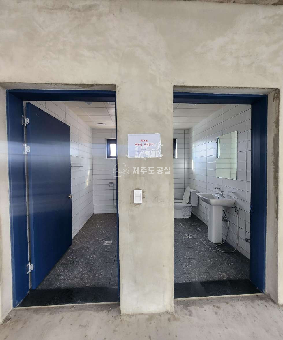 제주 서귀포시 중문동 [중문동] 무권리/70평형/중문초등학교인근/신축/상가/2층/학원/임대 월세 매물번호 10420 사진 2