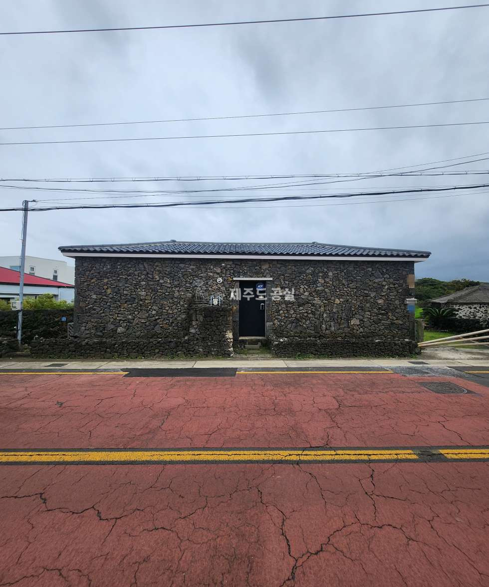 제주 제주시 구좌읍 한동리 구좌읍한동리/3억원대/야외자쿠지/감성숙소/농어촌민박/제주돌집/매매 매매 매물번호 10130 사진 15