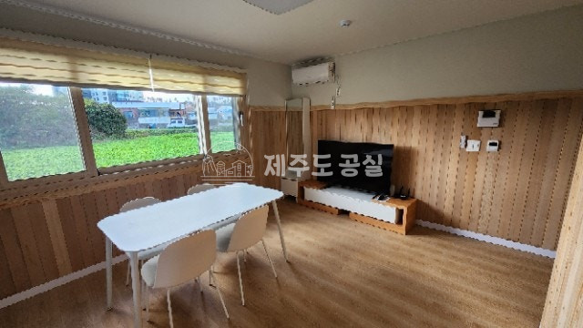 제주 제주시 조천읍 조천리 [조천읍조천리] 5억원대/신축/농어촌민박/독채3동/복층/풀옵션/매매 매매 매물번호 10641 사진 2
