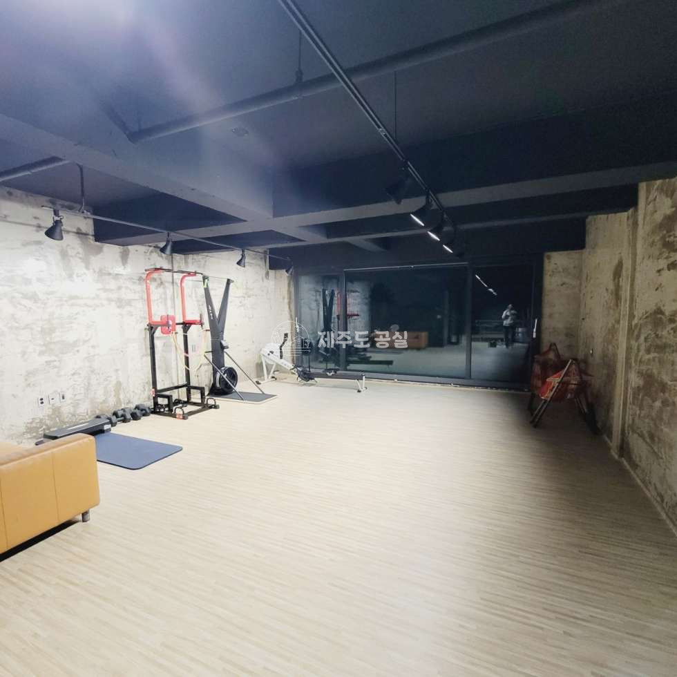 제주 제주시 애월읍 애월리 [애월읍애월리] 5억원대/애월고인근/오션뷰/60평/고급타운하우스/매매 매매 매물번호 10666 사진 7