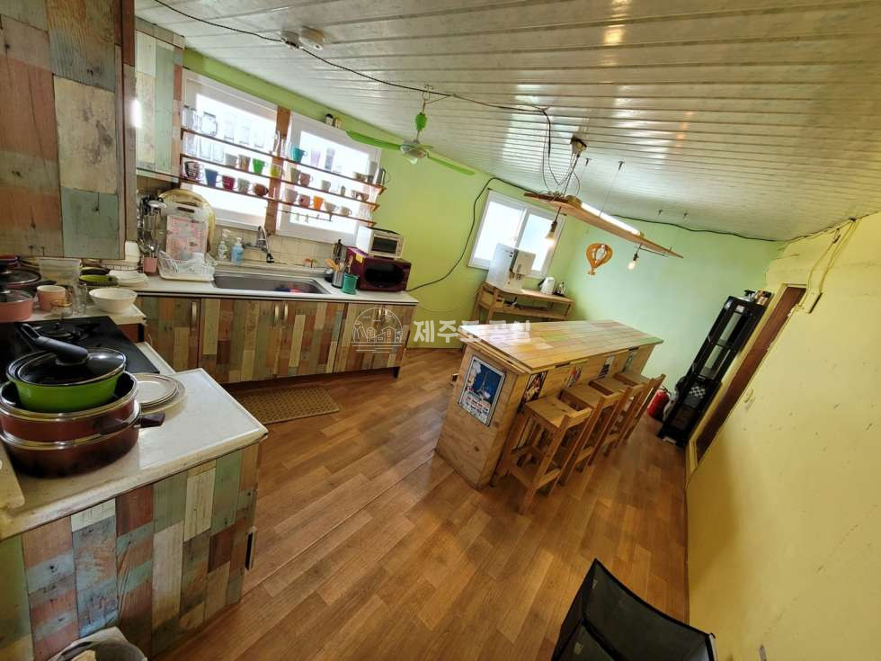 제주 제주시 한경면 신창리 [한경면신창리] 2억원대/게스트하우스/쉐어하우스/제주도구옥/객실6개/매매 매매 매물번호 10685 사진 14