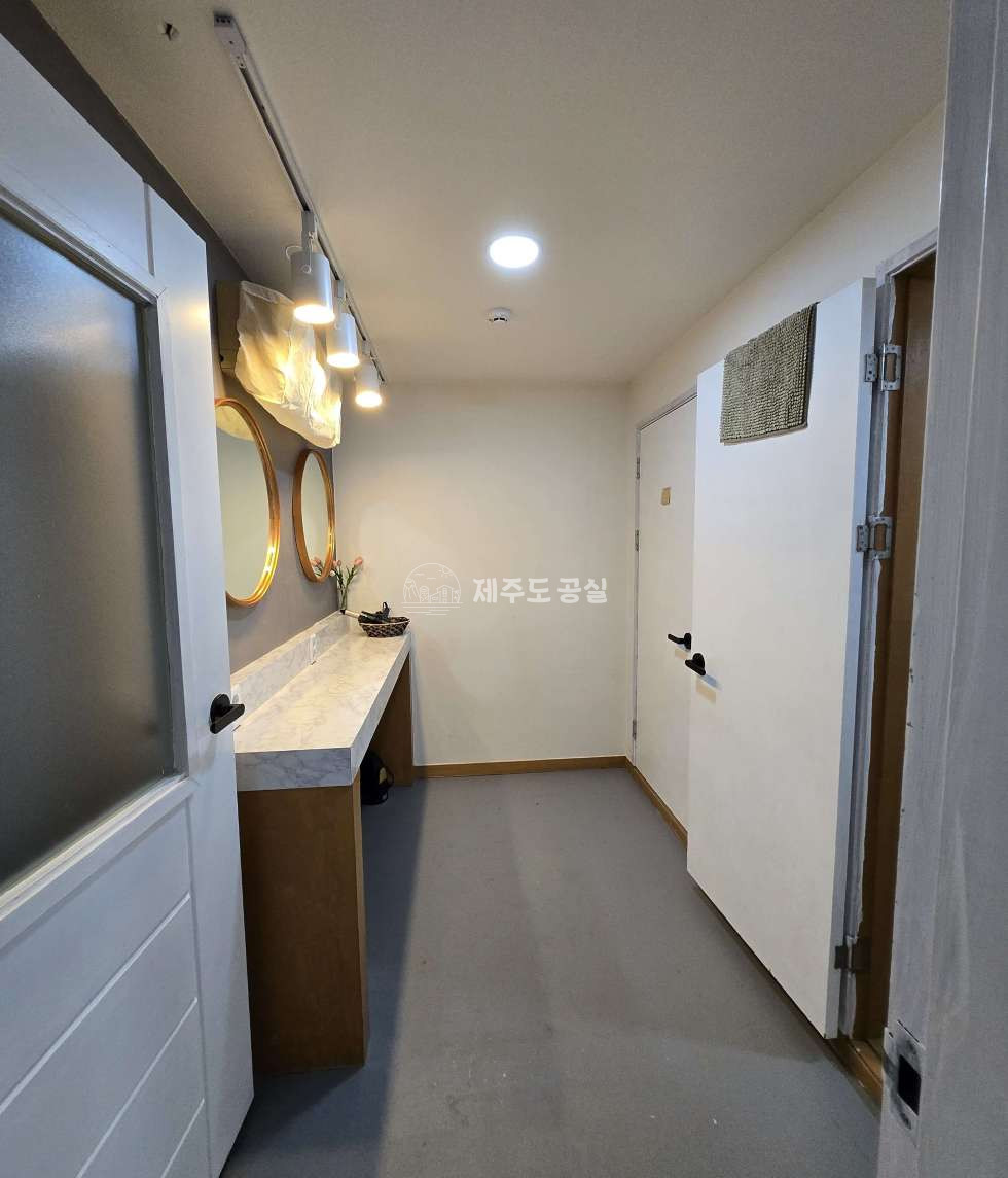 제주 제주시 애월읍 구엄리 [애월읍구엄리] 애월해안도로/오션뷰/농어촌민박/파티게스트하우스/양도양수/임대 월세 매물번호 10734 사진 4