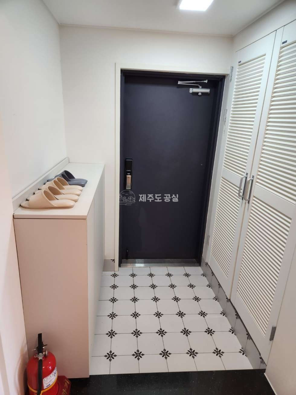 제주 제주시 애월읍 유수암리 [애월읍유수암리] 3억원대/렛츠런파크인근/포레하우스2차/숙박업가능/풀옵션/매매 매매 매물번호 10600 사진 12