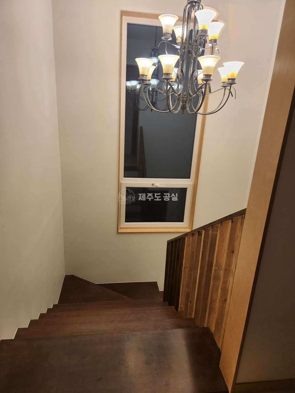 제주 제주시 한경면 조수리 [한경면조수리] 6억원대/한양동식당인근/넓은정원/50평형/고급주택/매매 매매 매물번호 10408 사진 4