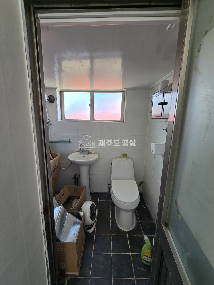 제주 제주시 구좌읍 김녕리 [구좌읍김녕리] 4억원대/주차편리/농어촌민박/일반음식점/브런치카페/제주도구옥/안채/바깥채/상가주택/매매 매매 매물번호 10778 사진 7