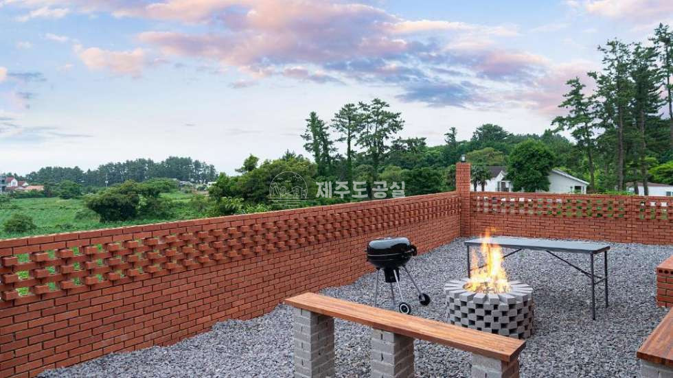 제주 제주시 애월읍 유수암리 [애월읍유수암리] 원형교차로인근/1500평대/신축/농어촌민박/추가건축가능/건축허가득/타운하우스부지/매매 매매 매물번호 10869 사진 12