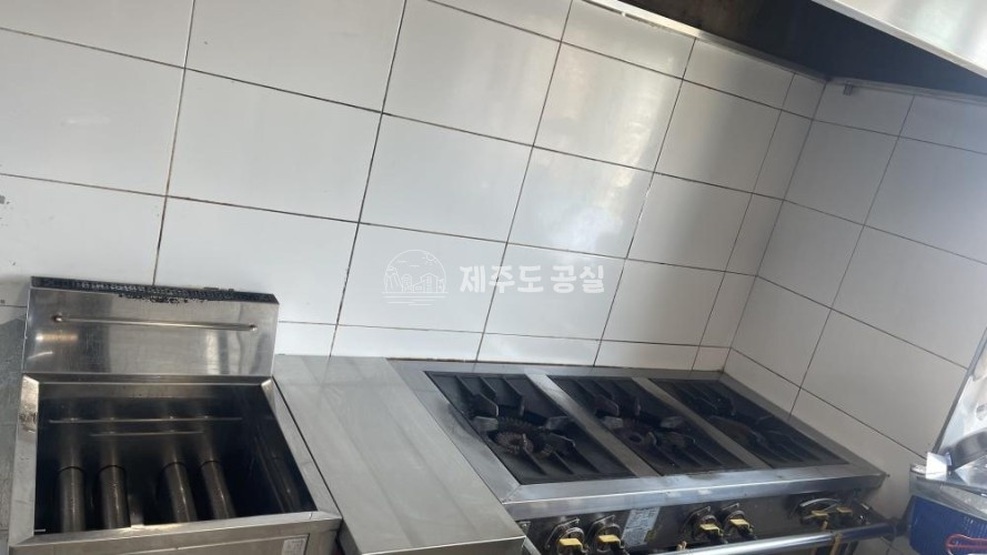 제주 제주시 연동 [연동] 롯데시티호텔인근/골목상권/2층/15평/혼술바/소형식당/일반음식점/양도양수/임대 연세 매물번호 10879 사진 6