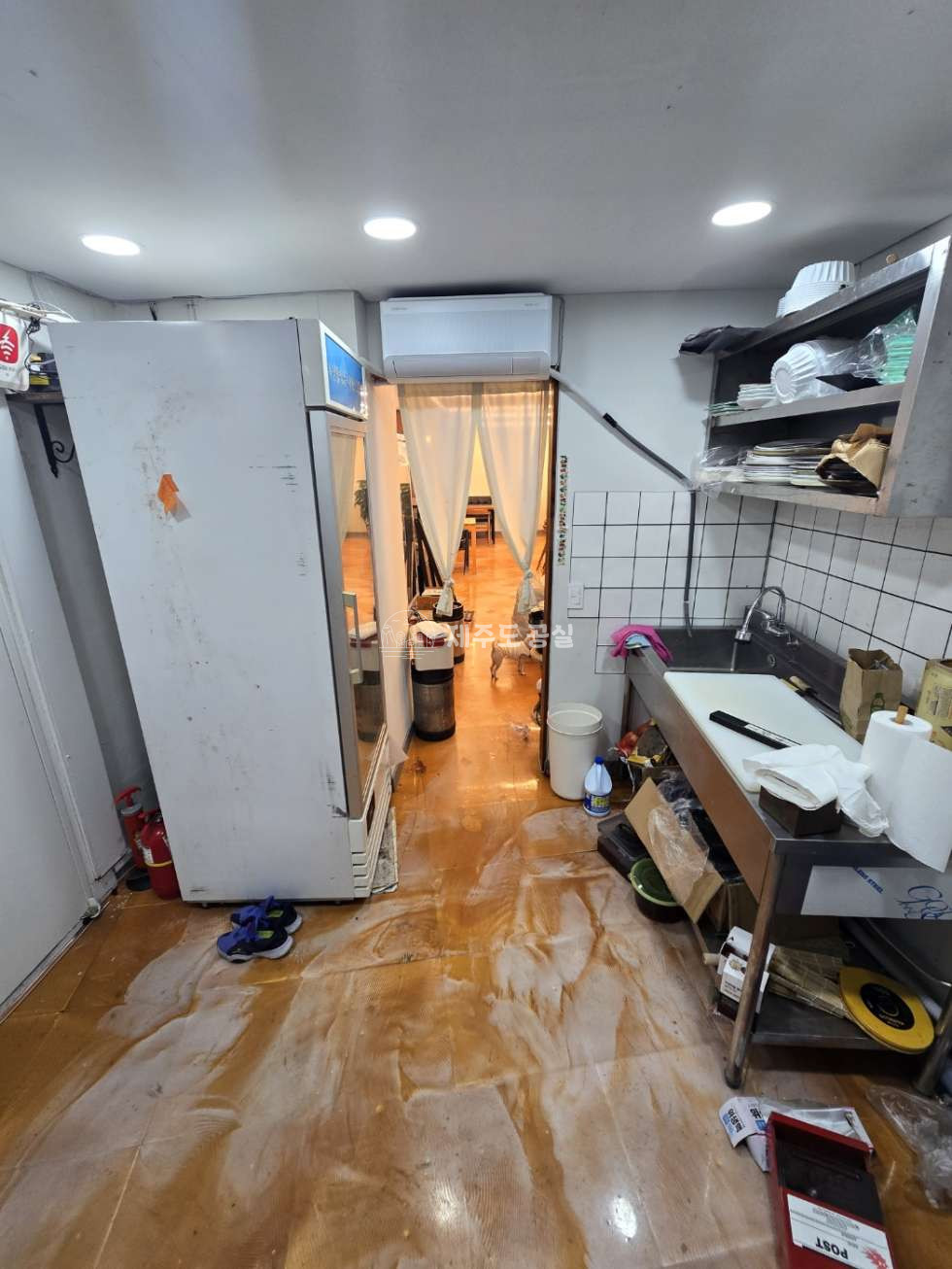 제주 제주시 한림읍 협재리 [한림읍협재리] 협재해수욕장/금능해수욕장/한림로/도로변/1층/25평/음식점/카페/상가/양도양수/임대 연세 매물번호 10934 사진 11