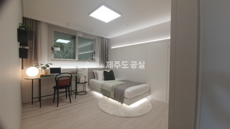 제주 서귀포시 중문동 [중문동] 5억원대/오션뷰/한라산뷰/초품아/한화포레나아파트/33평형/로얄동/쓰리룸/풀옵션/매매 매매 매물번호 10933 사진 1