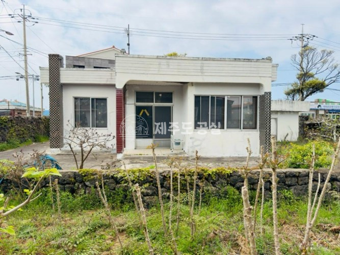 제주 제주시 한림읍 한수리 [한림읍한수리억] 2원대/한림킹마트인근/농어촌민박/제주도구옥/단독주택/매매 매매 매물번호 10220 사진 1