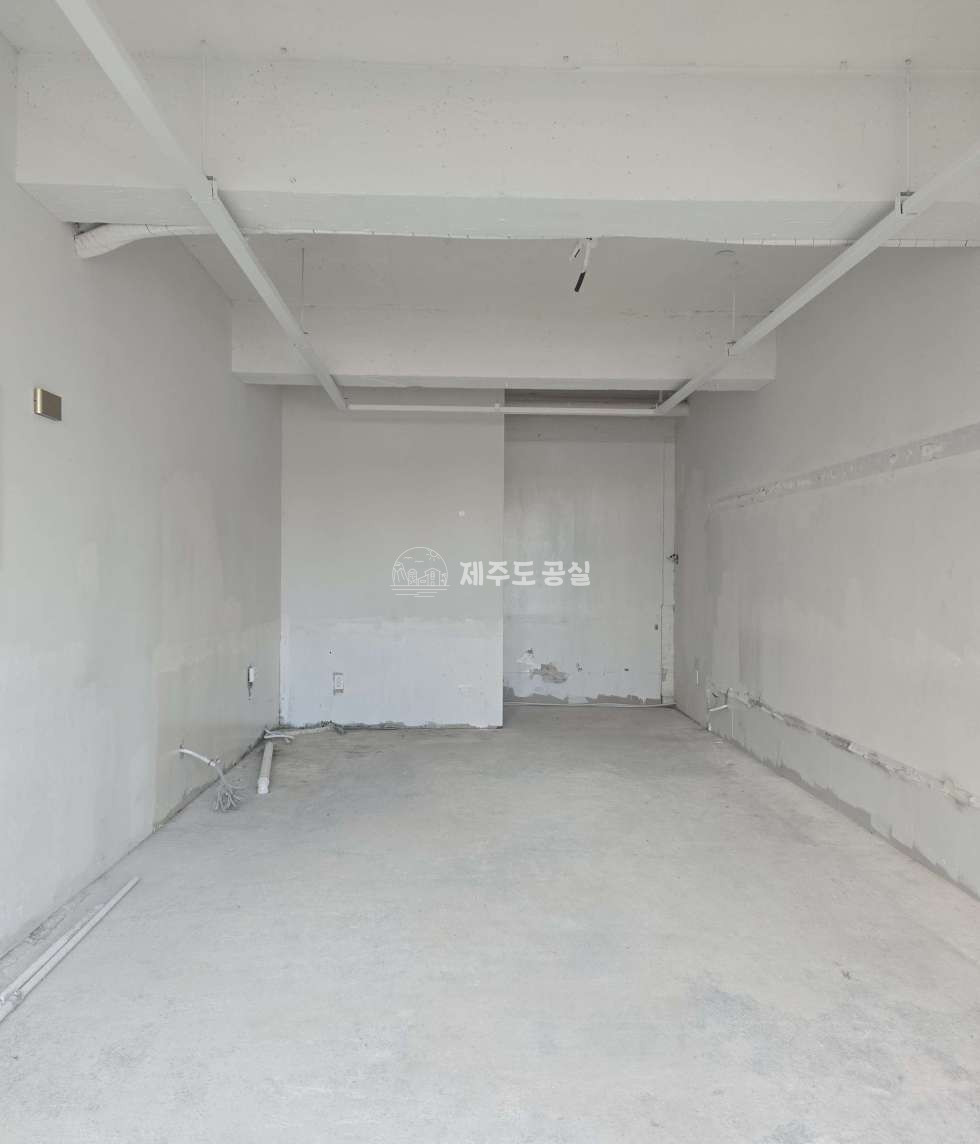제주 제주시 일도이동 [일도이동] 무권리/동광초등학교/일도지구/20평대/1층/휴게음식점/소매점/임대 연세 매물번호 11032 사진 2