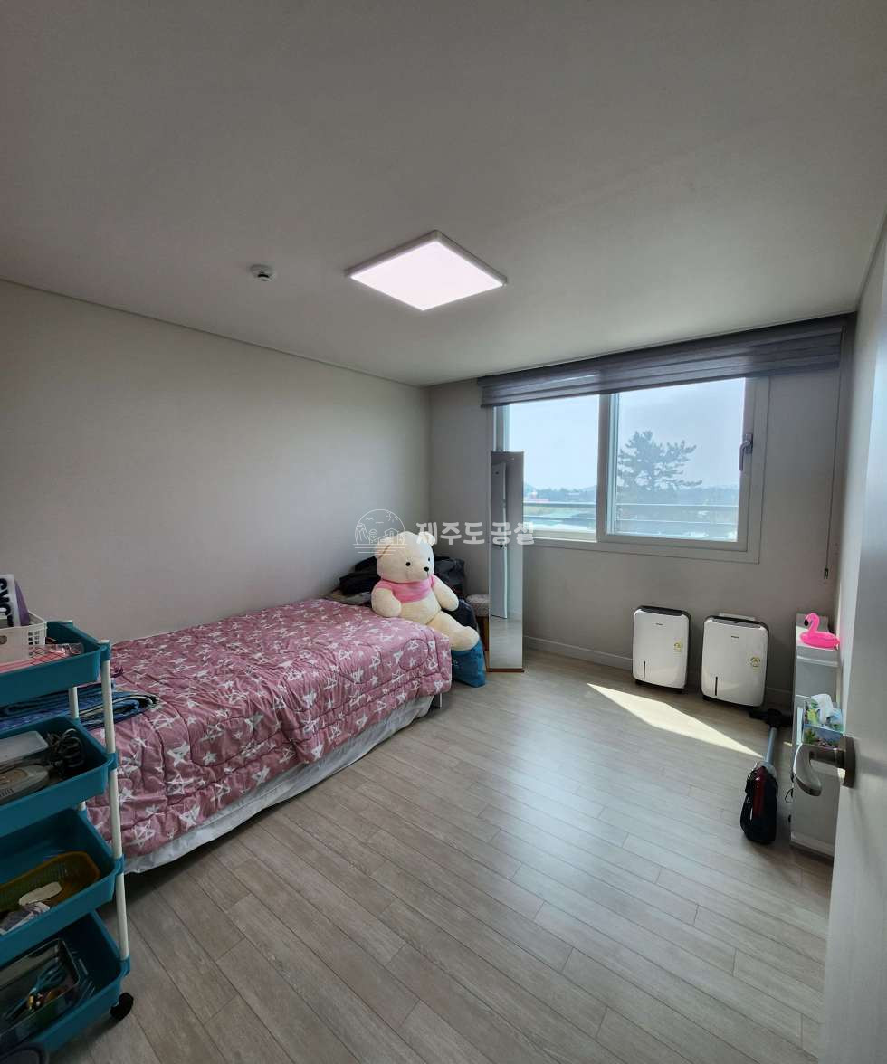 제주 제주시 한경면 용수리 1365 (한경 서해파스텔) 104동 한경서해파스텔/신창풍차해안/신축급컨디션/풀옵션/쓰리룸/매매 매매 매물번호 10045 사진 2