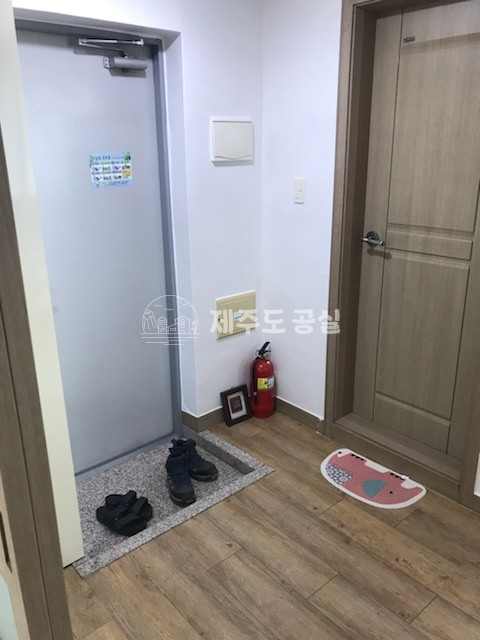 제주 제주시 한림읍 동명리 1580-6 2층 투룸 한림읍/중심상권/반려동물가능/한림중도보5분/투룸/반전세 월세 매물번호 10041 사진 6