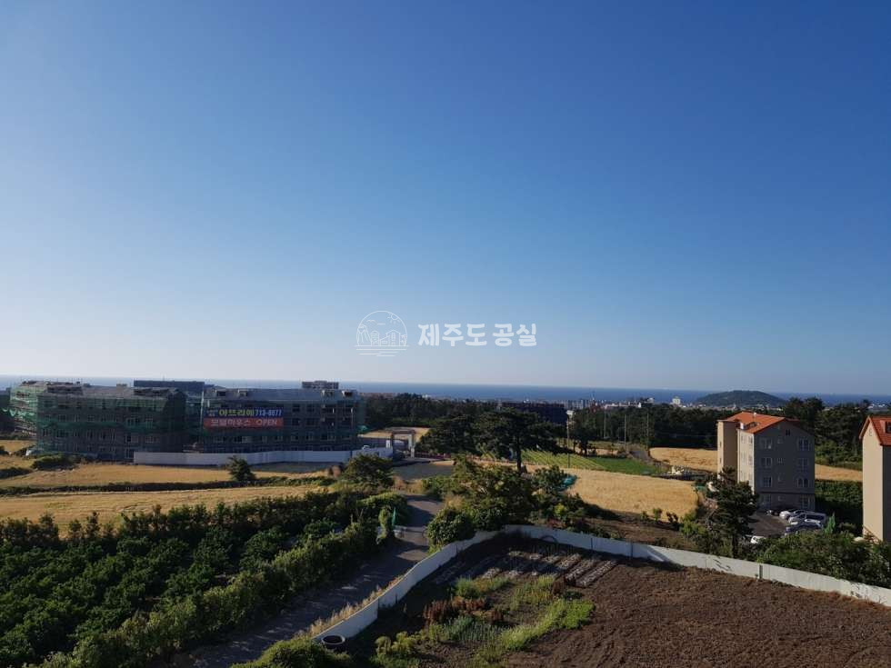 제주 제주시 노형동 2919-4 (성유스위트빌) 성유스위트빌 3억원대/백록초인근/오션뷰/한라산뷰/다세대빌라/복층/방4/화3/매매 매매 매물번호 10161 사진 3