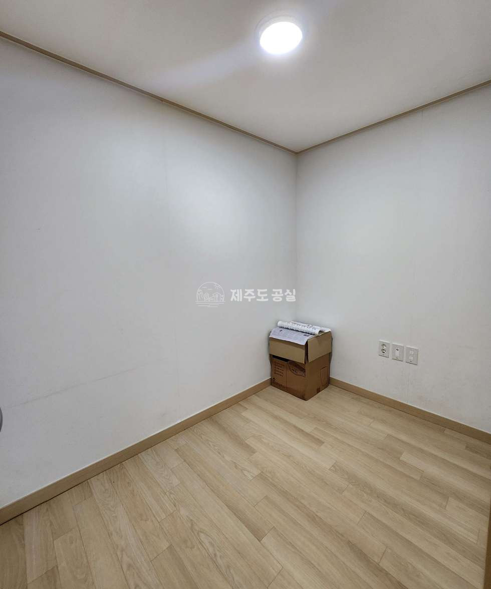 제주 서귀포시 대포동 810 102동 [대포동] 중문/1억원대/풍림빌리지인근/더바른오피스텔/쓰리룸/기본옵션/매매 매매 매물번호 10236 사진 9