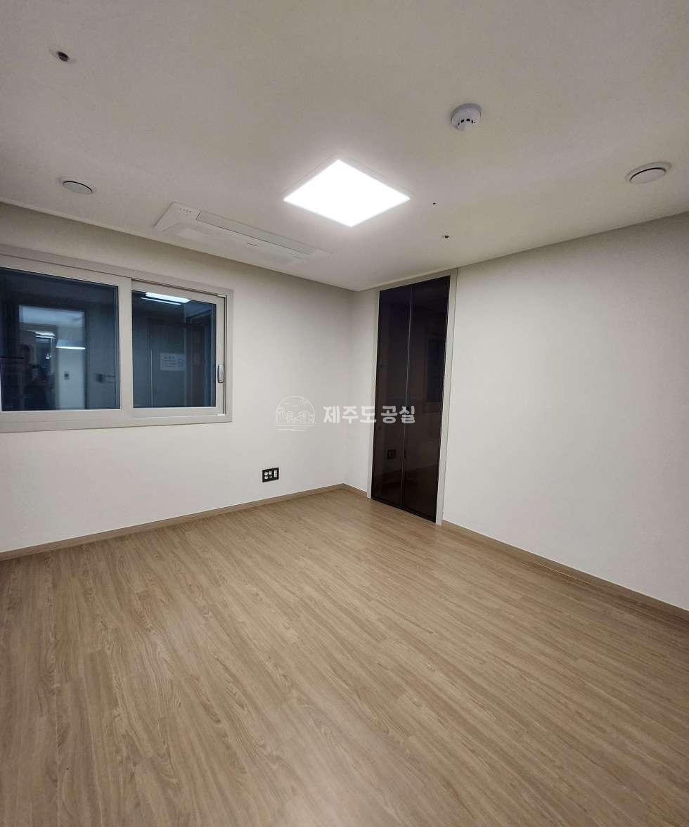 제주 제주시 노형동 904-1 노형프레스티지125 노형로터리/노형프레스티지125/신축/첫입주/중층/쓰리룸/매매 매매 매물번호 10308 사진 10