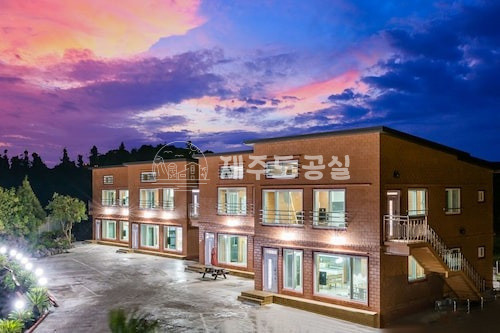 제주 제주시 애월읍 상가리 1345 에이동 [애월읍상가리] 더럭초등학교인근/오션뷰/친환경황토집/풀옵션/년세 연세 매물번호 10297 사진 16