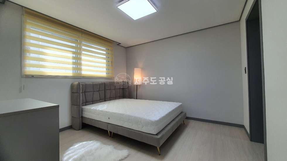 제주 제주시 애월읍 고내리 1373 애월고등학교인근/신축/첫입주/애월카렌시아/옵션협의가능/쓰리룸 연세 매물번호 10020 사진 2