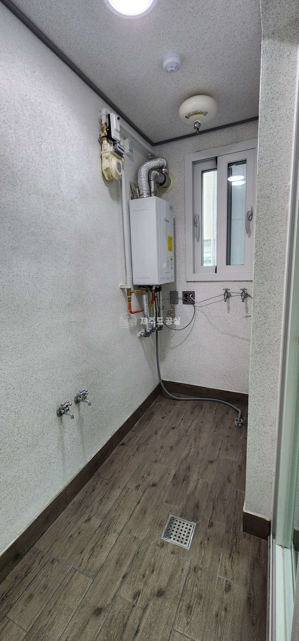 제주 제주시 애월읍 고내리 1373 애월고등학교인근/신축/첫입주/애월카렌시아/옵션협의가능/쓰리룸 연세 매물번호 10020 사진 5