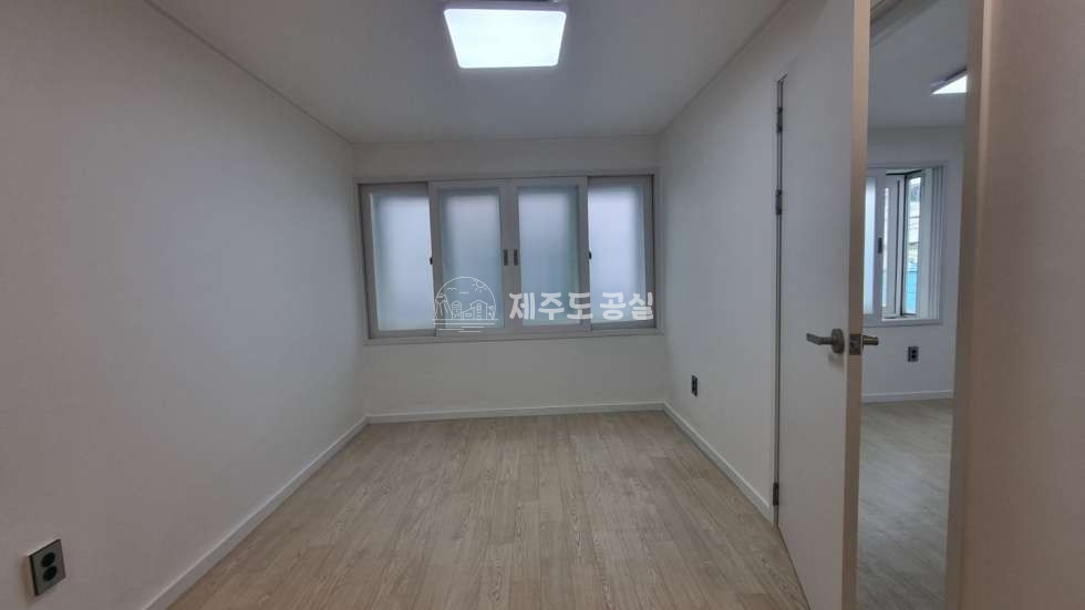 제주 제주시 이도일동 1325-23 (삼부주택) [이도일동] 1억원대/이도일동주민센터인근/전체리모델링/투룸/급매 매매 매물번호 10462 사진 1