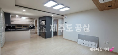 제주 제주시 연동 1380-1 102동 [연동] 연동신시가지/한라산뷰/테라스/고급연립빌라/복층/방5/풀옵션/년세 연세 매물번호 10636 사진 6