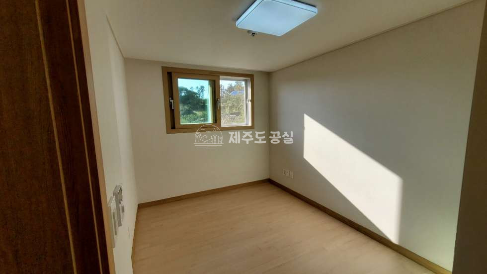제주 제주시 조천읍 조천리 2145 (조천라오체1차) 101동 조천라오체/1층/쓰리룸/빌라매매 매매 매물번호 10058 사진 5
