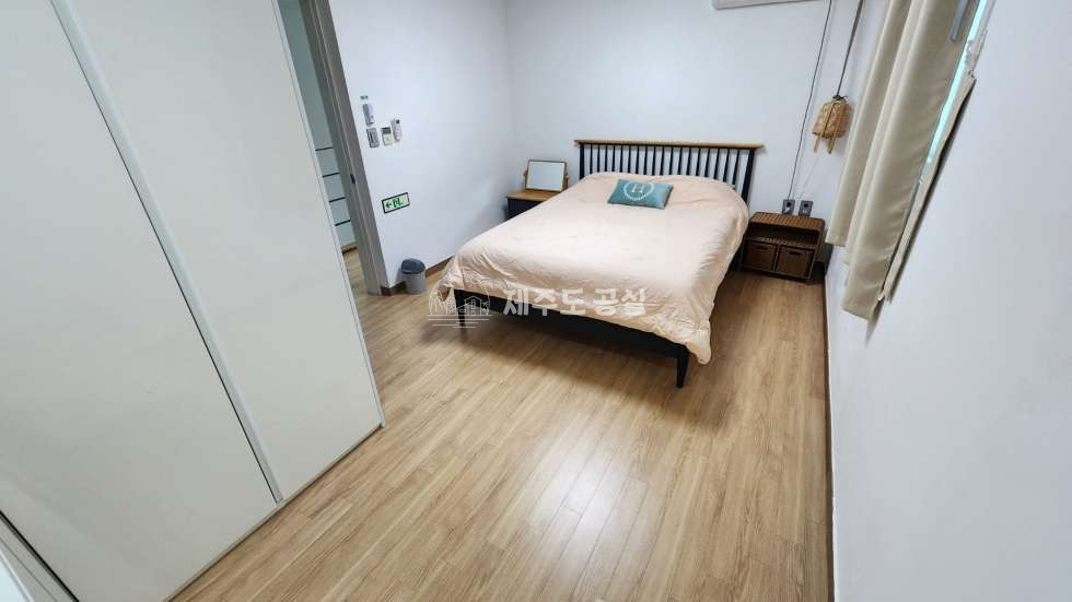 제주 제주시 한림읍 명월리 1408 [한림읍명월리] 한림농협인근/농어촌민박가능/타운하우스/단독주택/복층/투룸/매매 매매 매물번호 11252 사진 7