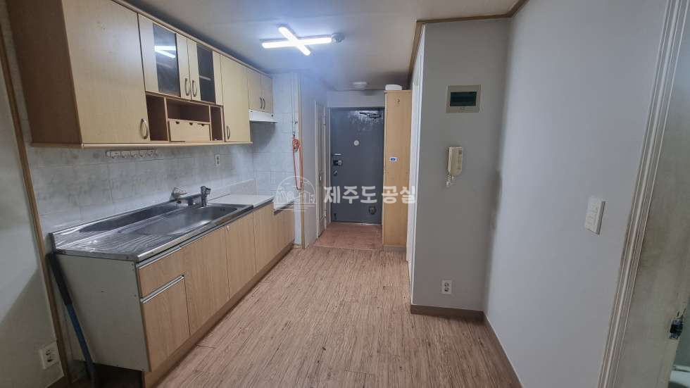 제주 제주시 외도일동 560-1 부영아파트105동 [외도일동] 1억원대/부영아파트1차/외도지구/탁트인조망/1층/투룸/매매 매매 매물번호 11295 사진 3