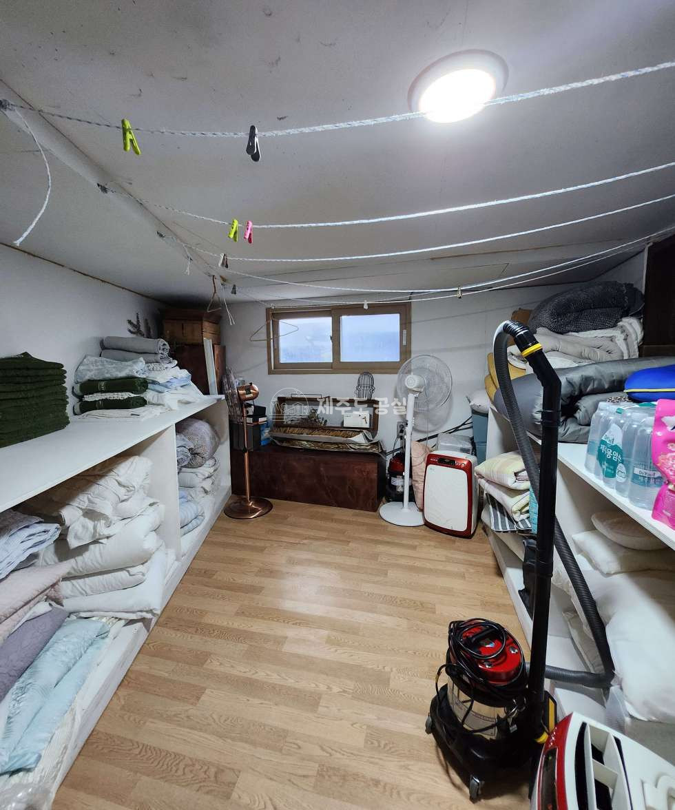 제주 제주시 구좌읍 김녕리 김녕리/9억원대/오션뷰/자쿠지/농어촌민박/제주구옥/안채/바깥채/2동 매매 매물번호 10069 사진 13