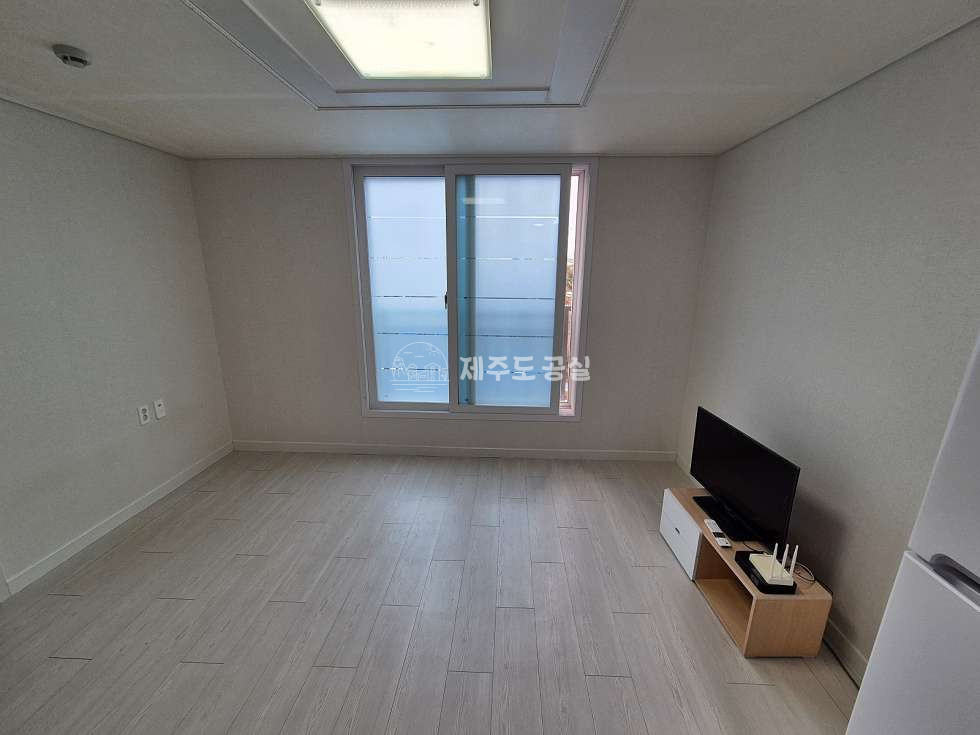 제주 제주시 이도이동 제주시청인근/주차편리/다가구주택/풀옵션/분리형원룸/월세 월세 매물번호 10089 사진 1