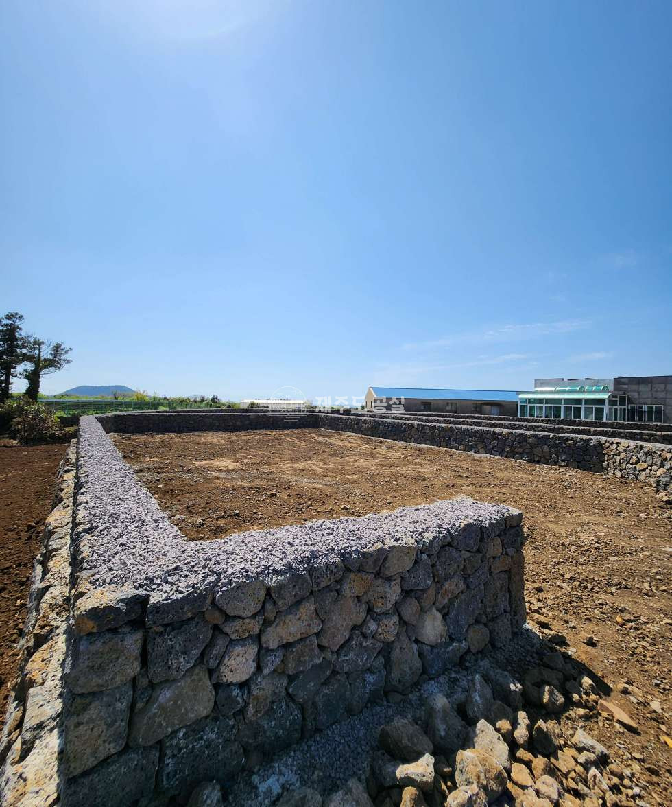 제주 제주시 한경면 조수리 1억원미만/조수삼거리인근/농지전용비납부/건축허가득/돌담울타리/집지을토지/매매 매매 매물번호 10105 사진 5