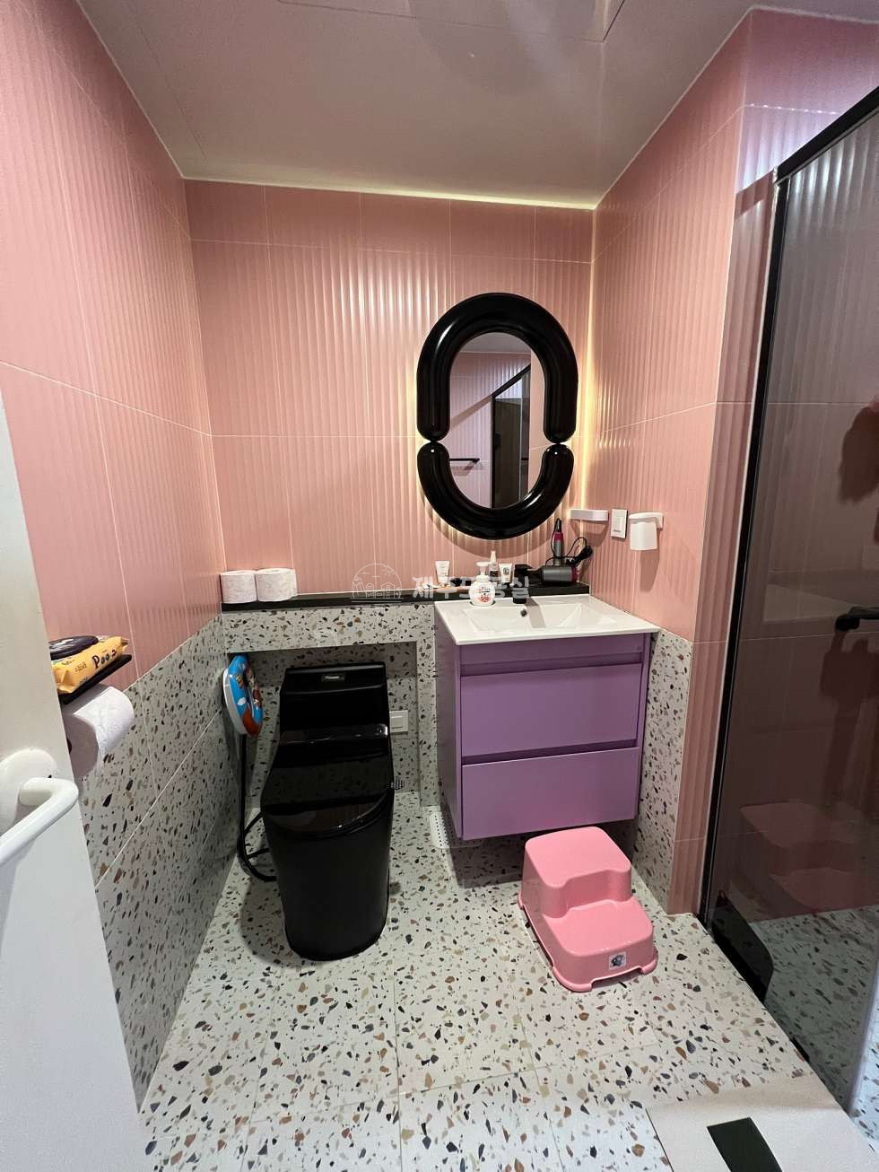 제주 서귀포시 안덕면 창천리 5억원대/오션뷰/실내자쿠지/감성숙소/한달살기/임대수익/올리모델링/고급빌라/매매 매매 매물번호 10112 사진 12