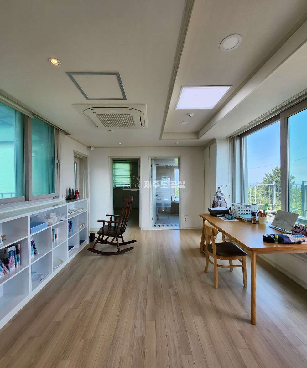 제주 제주시 조천읍 대흘리 대흘리/6억원대/넓은정원/오션뷰/스파시설/고급단독주택/매매 매매 매물번호 10145 사진 18