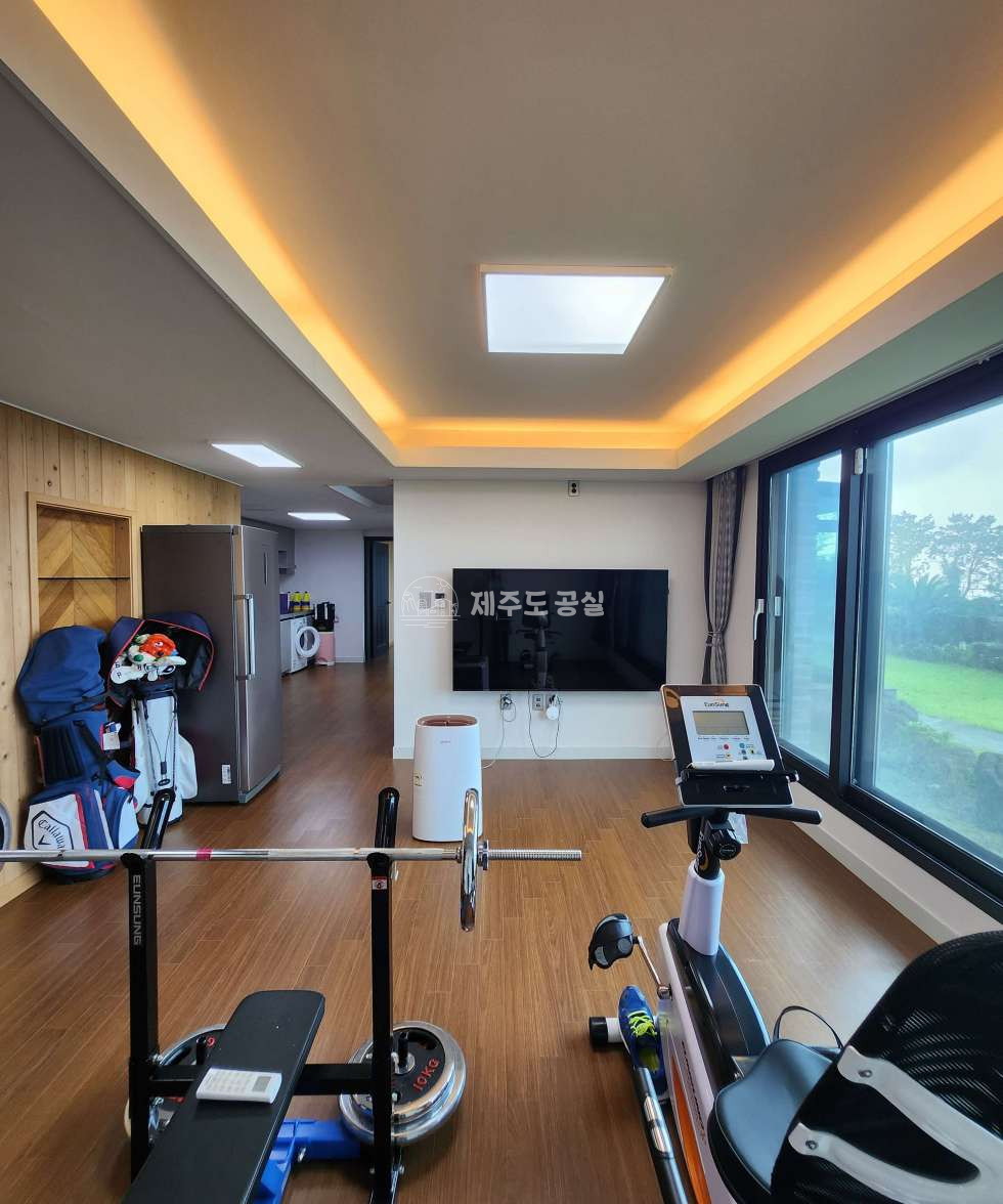 제주 제주시 애월읍 고성리 10억원대/개별등기/오션뷰/넓은마당/연면적80평형/고급단독주택/3층/매매 매매 매물번호 10156 사진 11