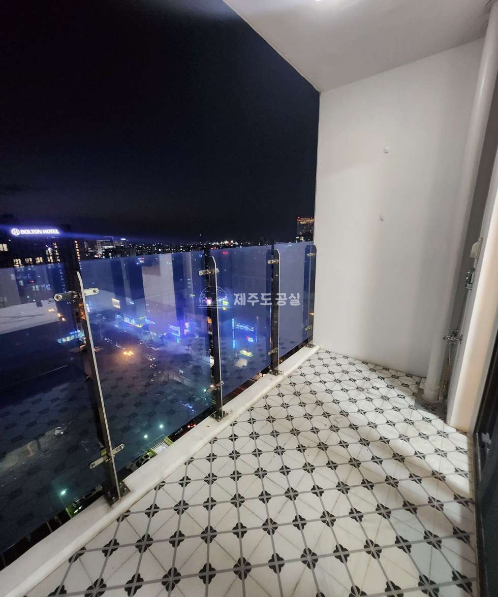 제주 제주시 연동 신제주/더테라스/로얄층/단기가능/월세 단기임대 매물번호 10003 사진 3