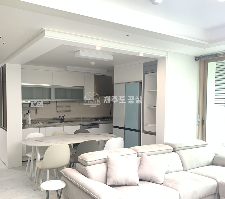 제주 제주시 연동 연동/롯데시티호텔인근/어닝설치된테라스/타워프로빌/주상복합아파트/쓰리룸/매매 매매 매물번호 10198 사진 2