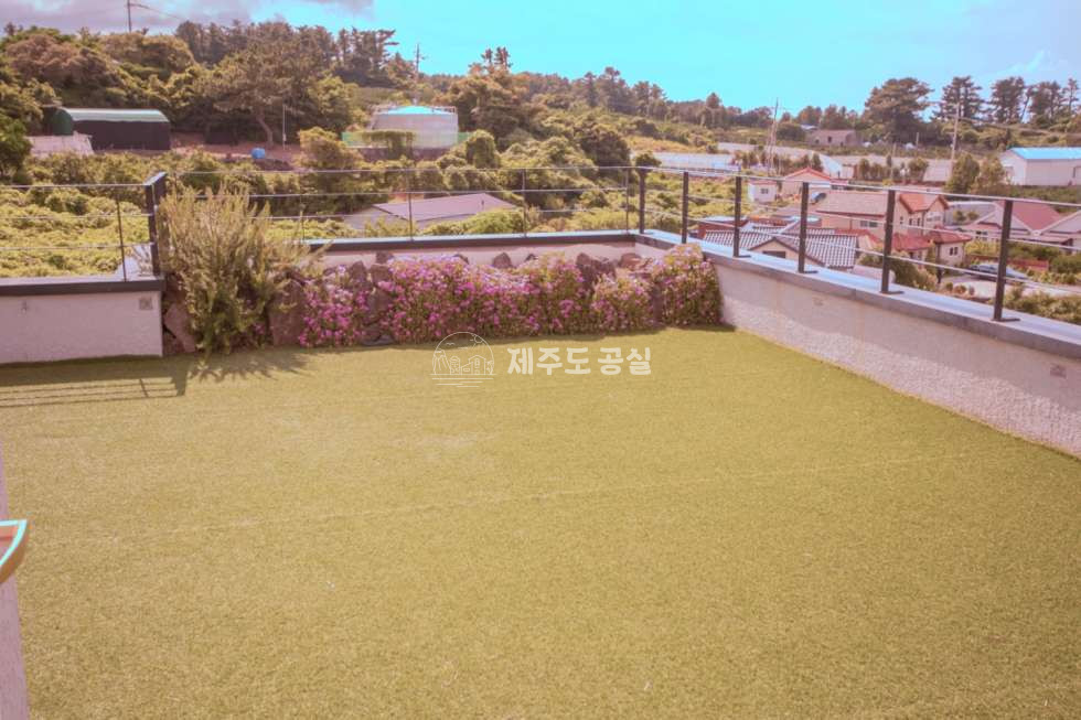 제주 제주시 조천읍 신촌리 조천읍신촌리/14억원대/고즈넉한/먼바다뷰/공실없는/7세대/다가구주택/통매매 매매 매물번호 10223 사진 3